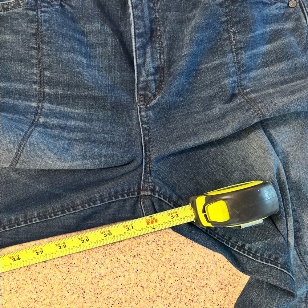 Democracy Indigo Flare Jeans - Picture 4 of 6